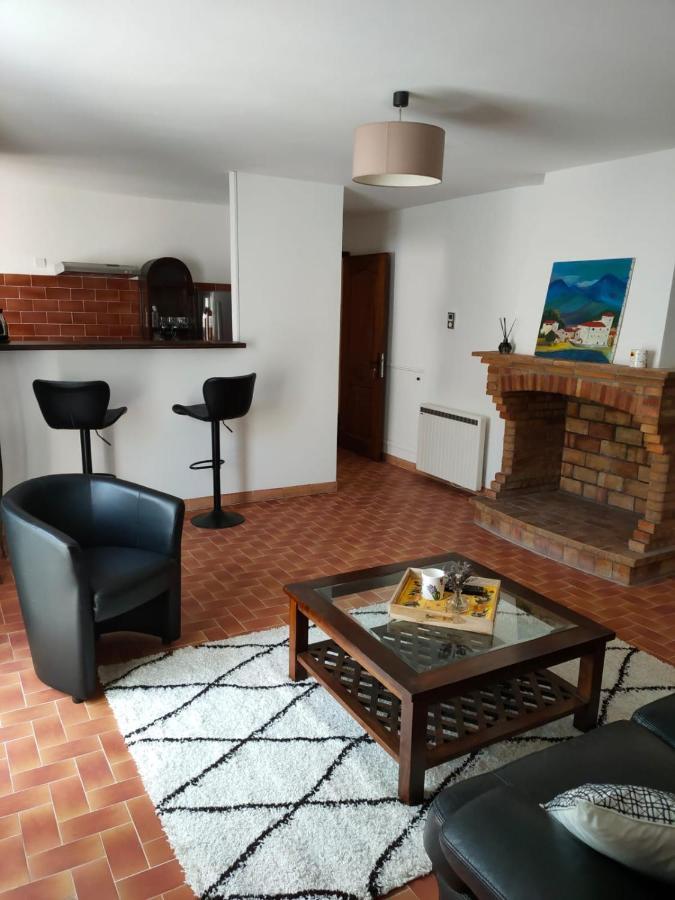 Charmant Appartement Au Coeur Du Village Tourrettes-sur-Loup Exterior foto